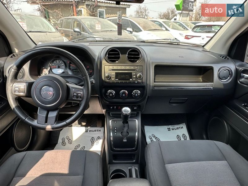 Позашляховик / Кросовер Jeep Compass 2011 в Смілі