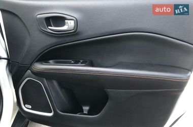 Позашляховик / Кросовер Jeep Compass 2020 в Кременчуці фото 28 Позашляховик / Кросовер Jeep Compass 2020 в Кременчуці