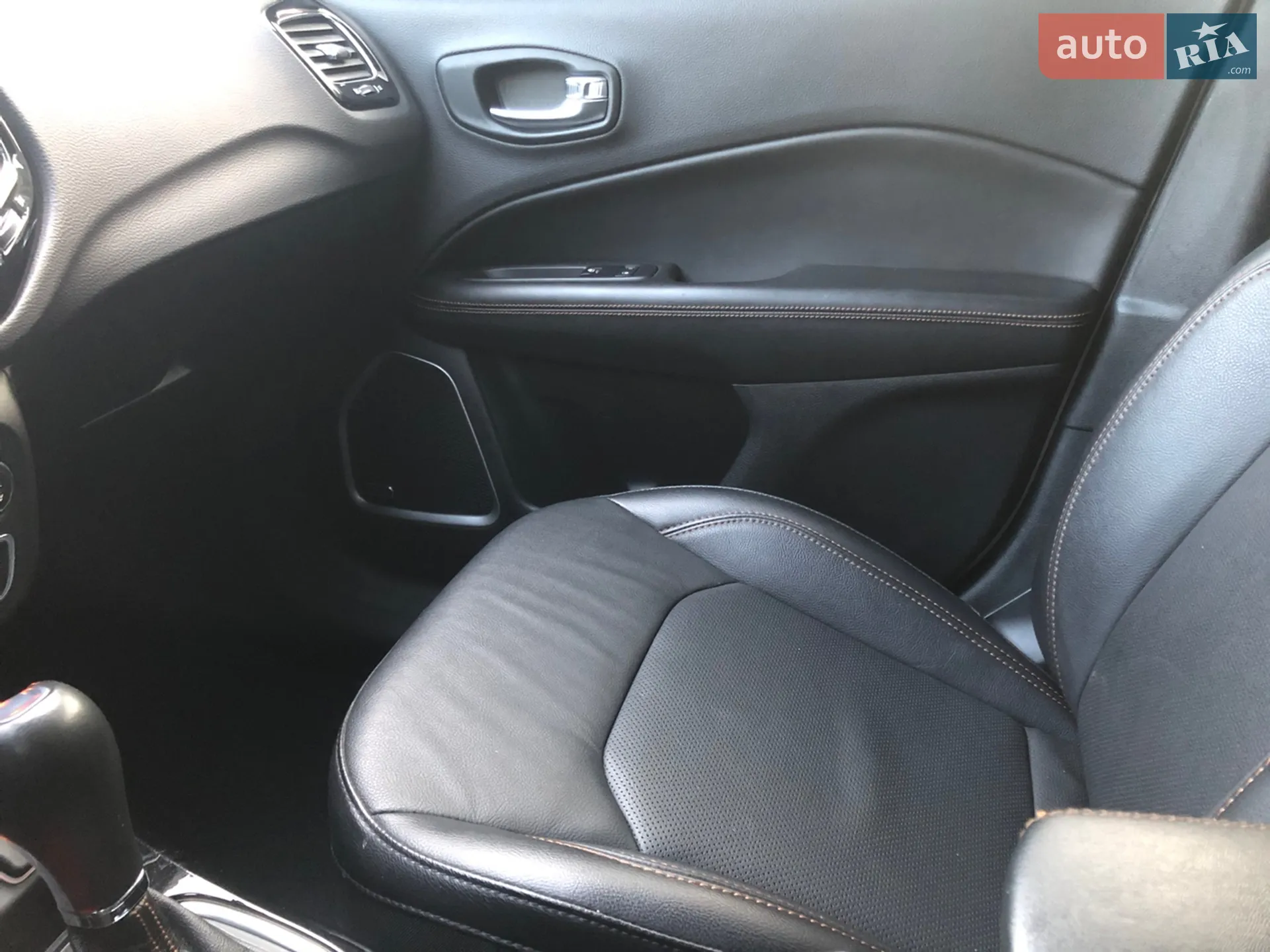2020 Jeep Compass - мініатюра 37