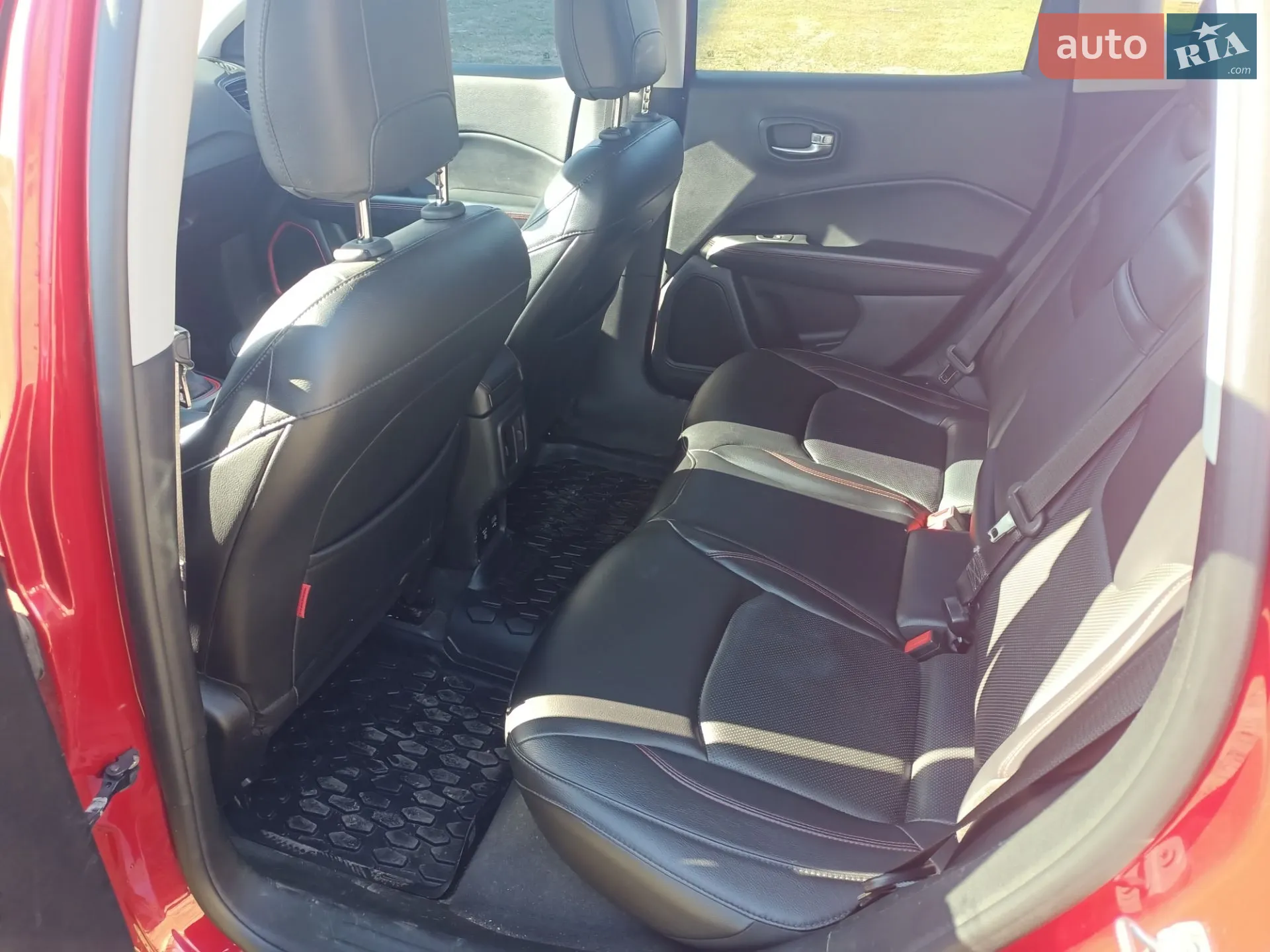 2017 Jeep Compass - мініатюра 17