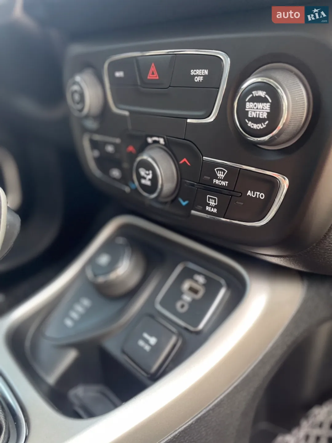 2018 Jeep Compass - мініатюра 18