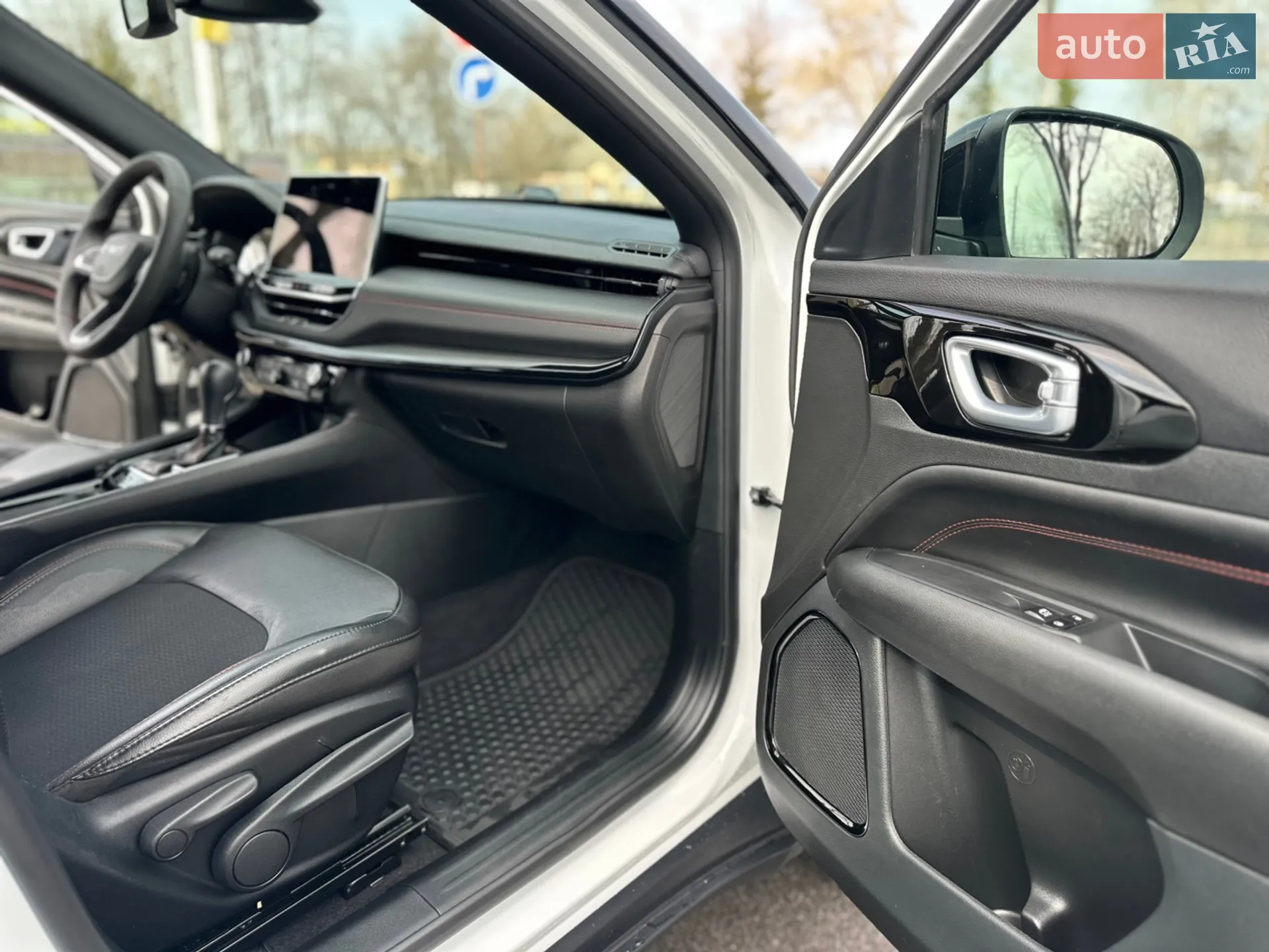 2023 Jeep Compass - мініатюра 30