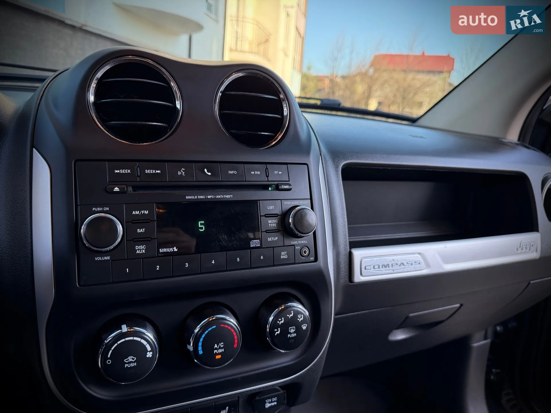 2014 Jeep Compass - мініатюра 31