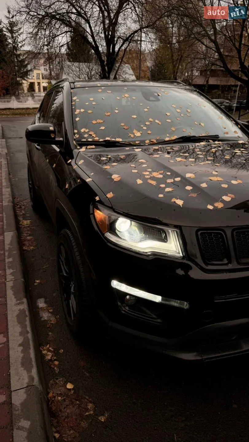 2017 Jeep Compass - мініатюра 3