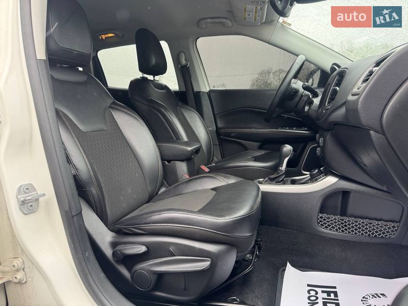 Внедорожник / Кроссовер Jeep Compass 2017 в Луцке
