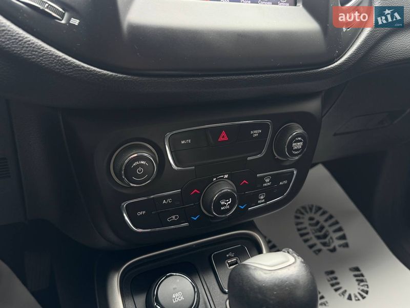Внедорожник / Кроссовер Jeep Compass 2017 в Луцке