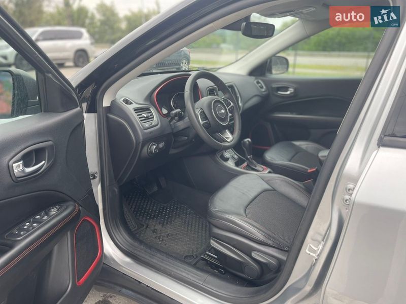 Внедорожник / Кроссовер Jeep Compass 2021 в Киеве