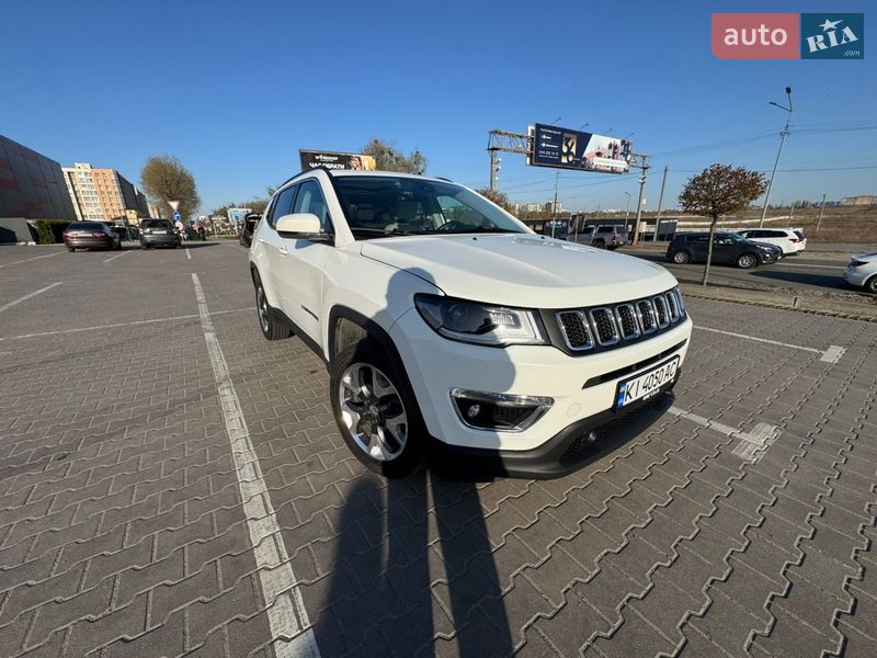 Внедорожник / Кроссовер Jeep Compass 2017 в Софиевской Борщаговке