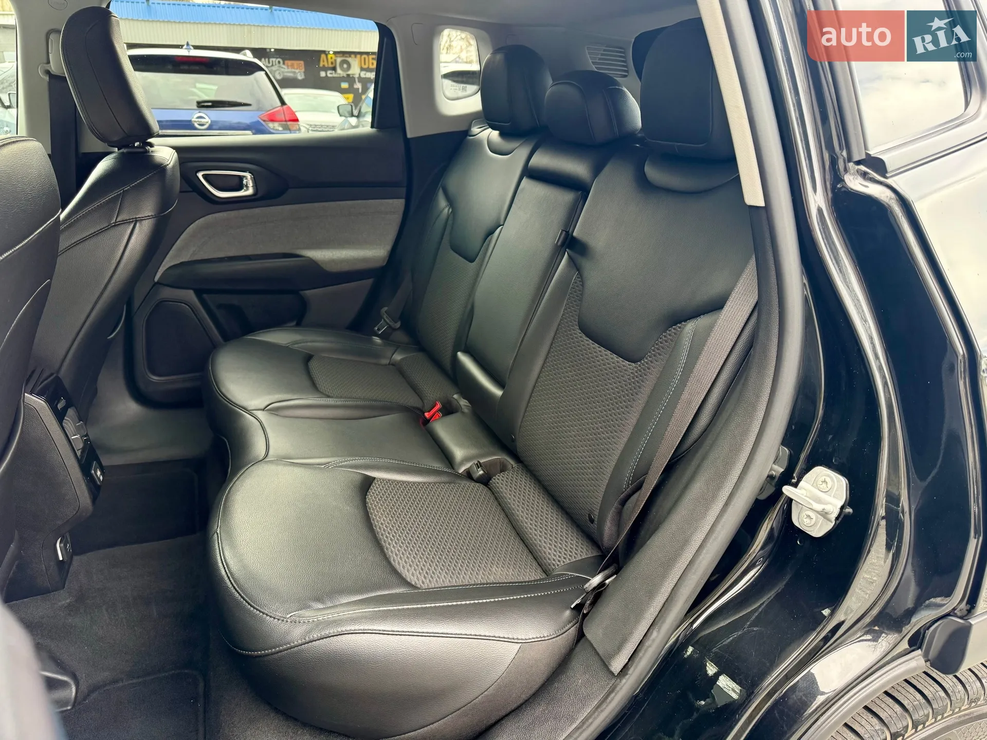 2022 Jeep Compass - мініатюра 9