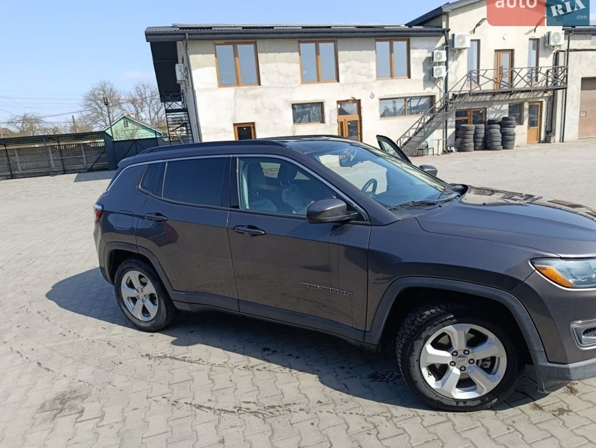2020 Jeep Compass - мініатюра 3