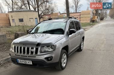 Внедорожник / Кроссовер Jeep Compass 2016 в Киеве