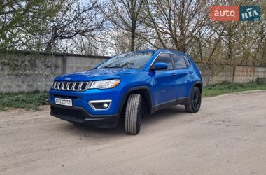 Внедорожник / Кроссовер Jeep Compass 2017 в Киеве