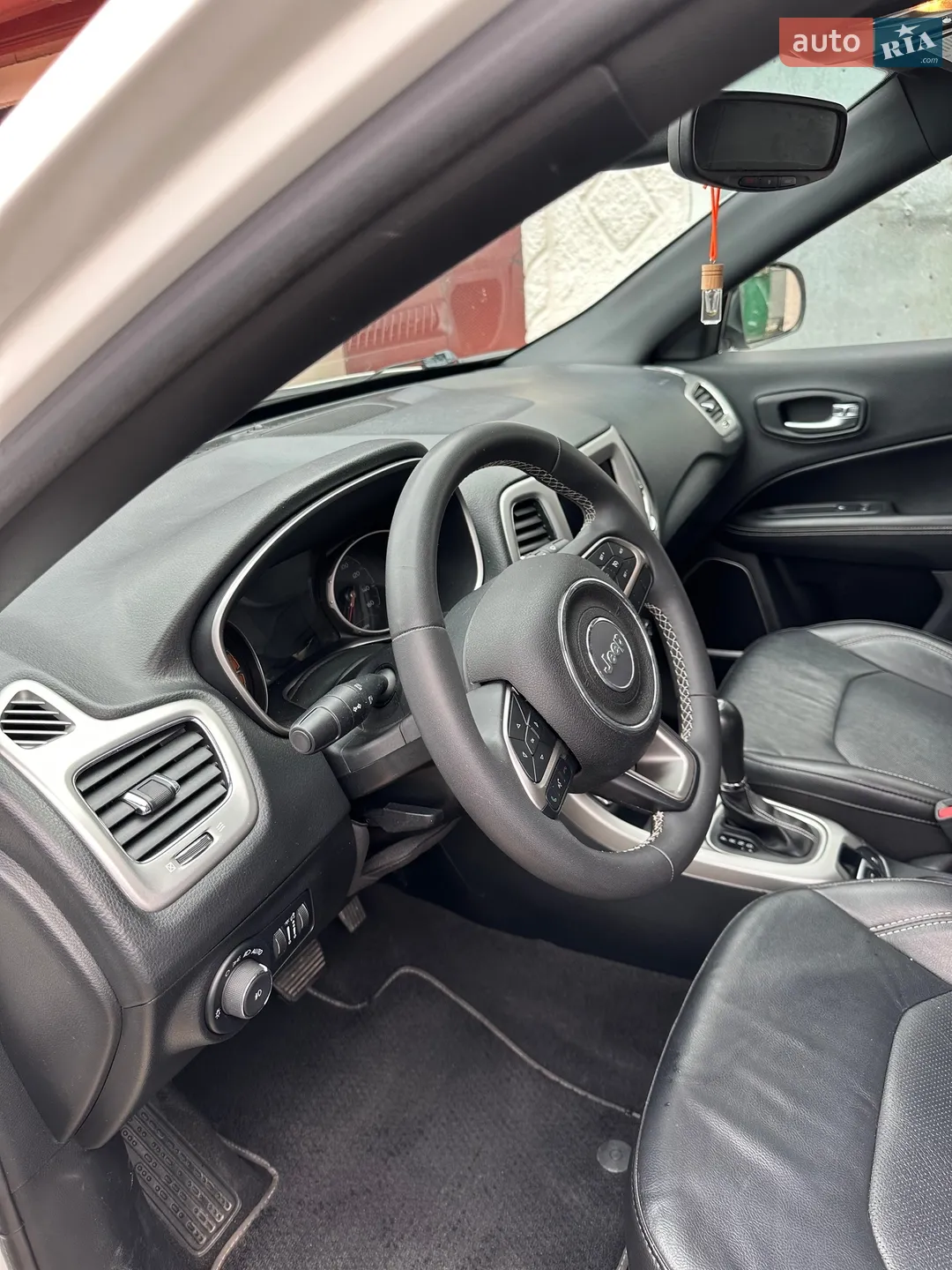 2020 Jeep Compass - мініатюра 12