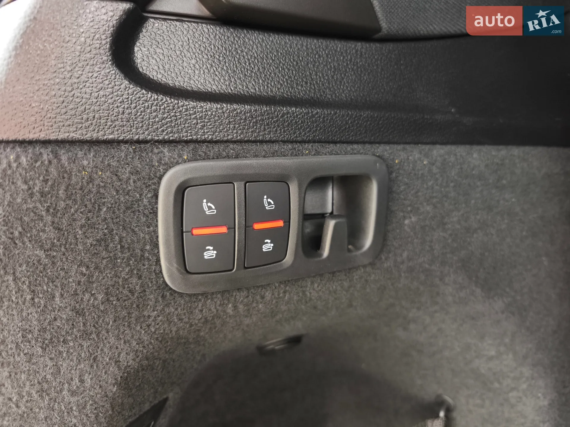 2018 Jeep Compass - мініатюра 10