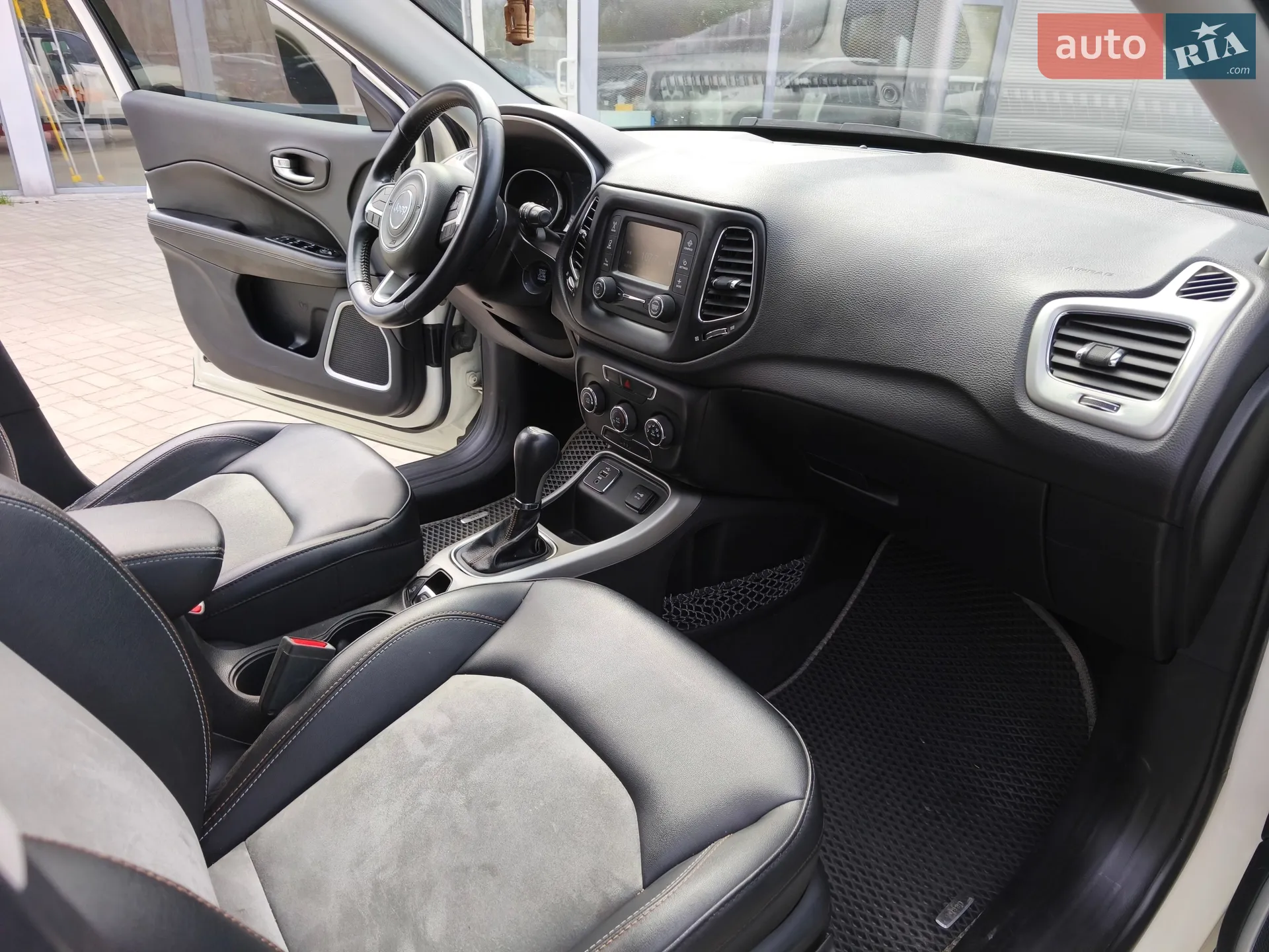 2018 Jeep Compass - мініатюра 16