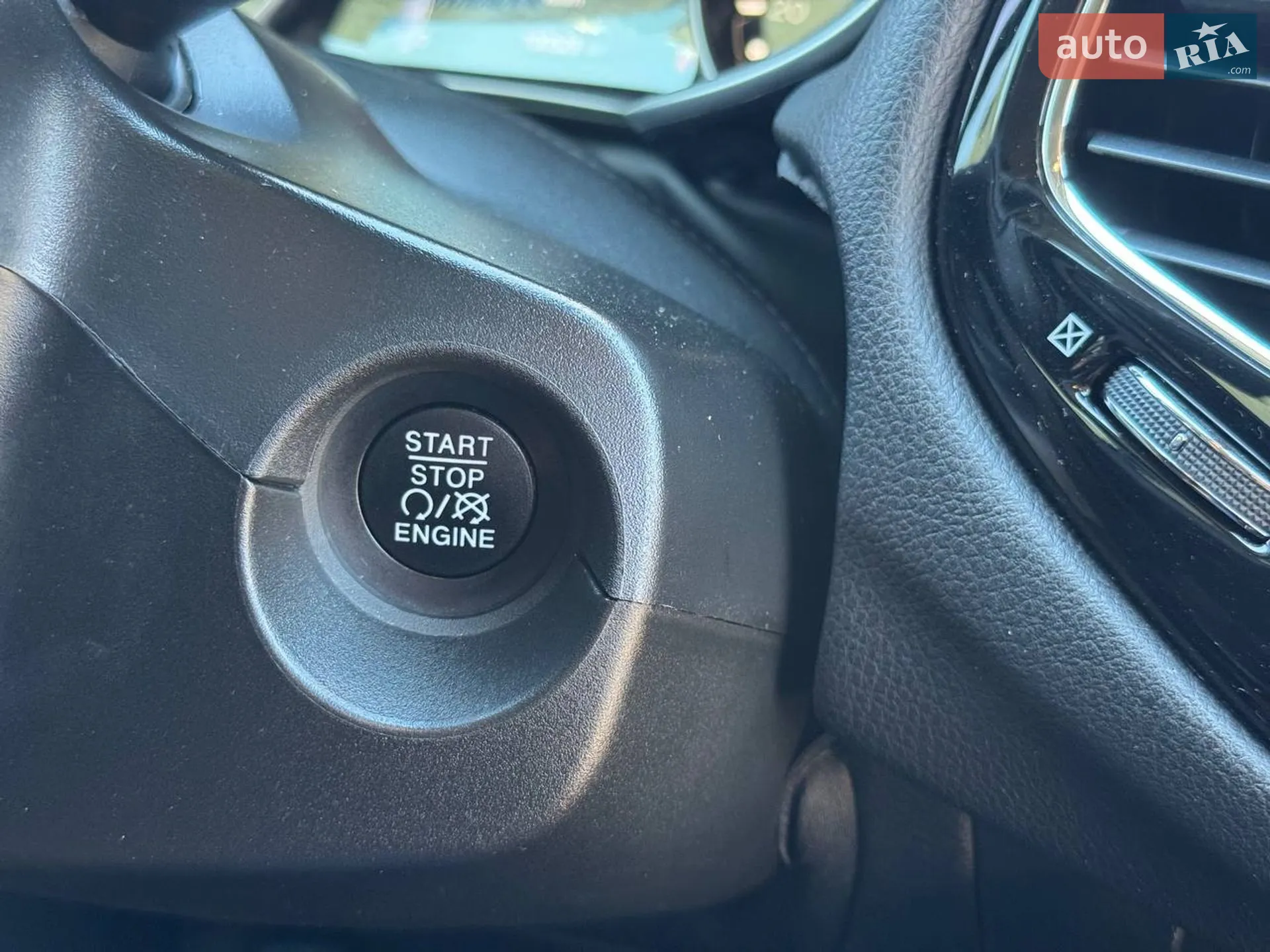 2018 Jeep Compass - мініатюра 14