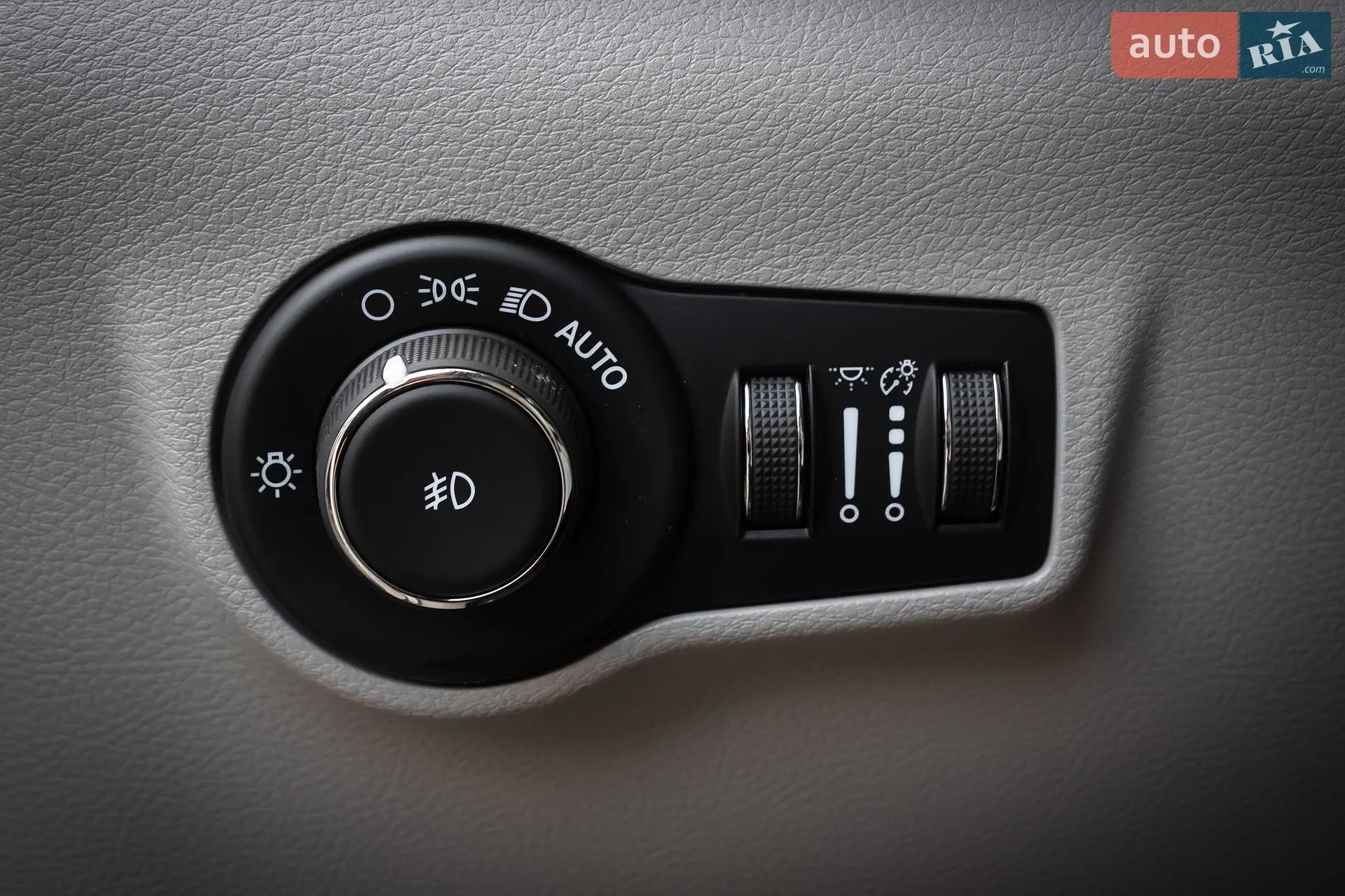 2021 Jeep Compass - мініатюра 27