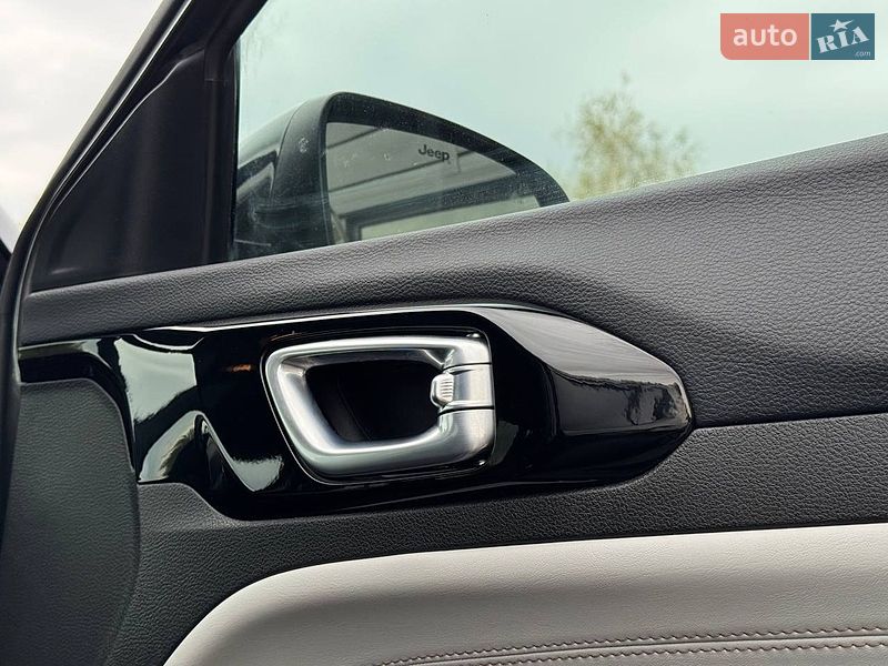 Внедорожник / Кроссовер Jeep Compass 2023 в Ровно