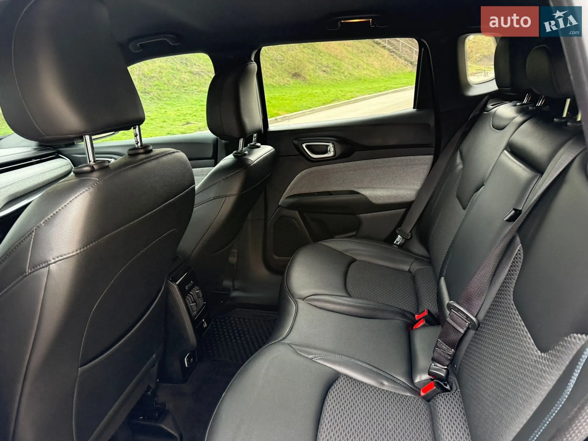 2024 Jeep Compass - мініатюра 35