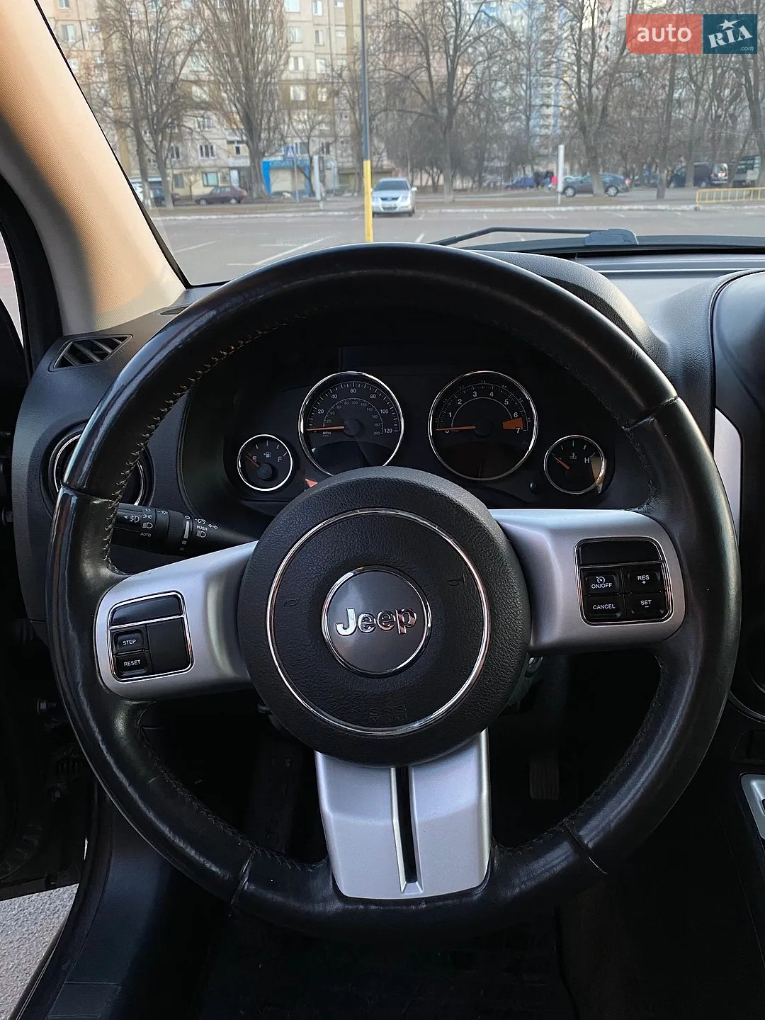 2016 Jeep Compass - мініатюра 13