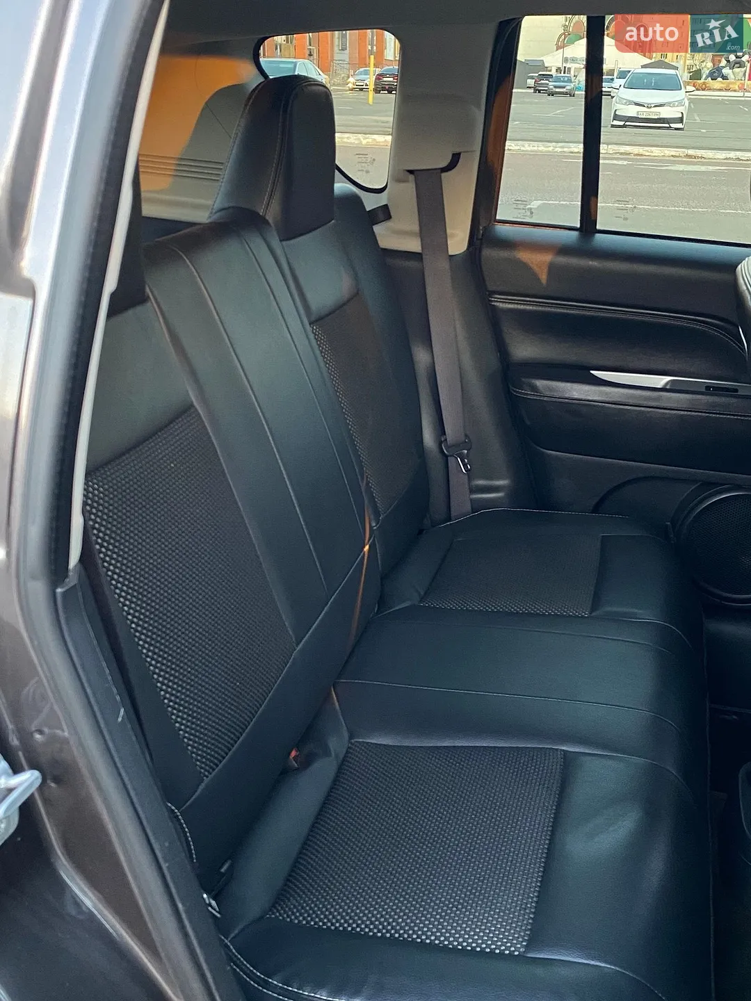 2016 Jeep Compass - мініатюра 19