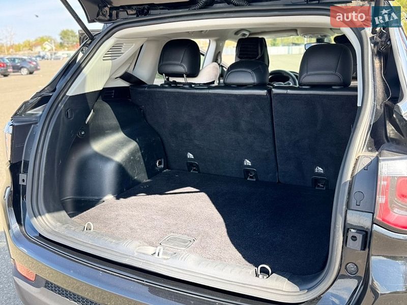 Внедорожник / Кроссовер Jeep Compass 2018 в Киеве