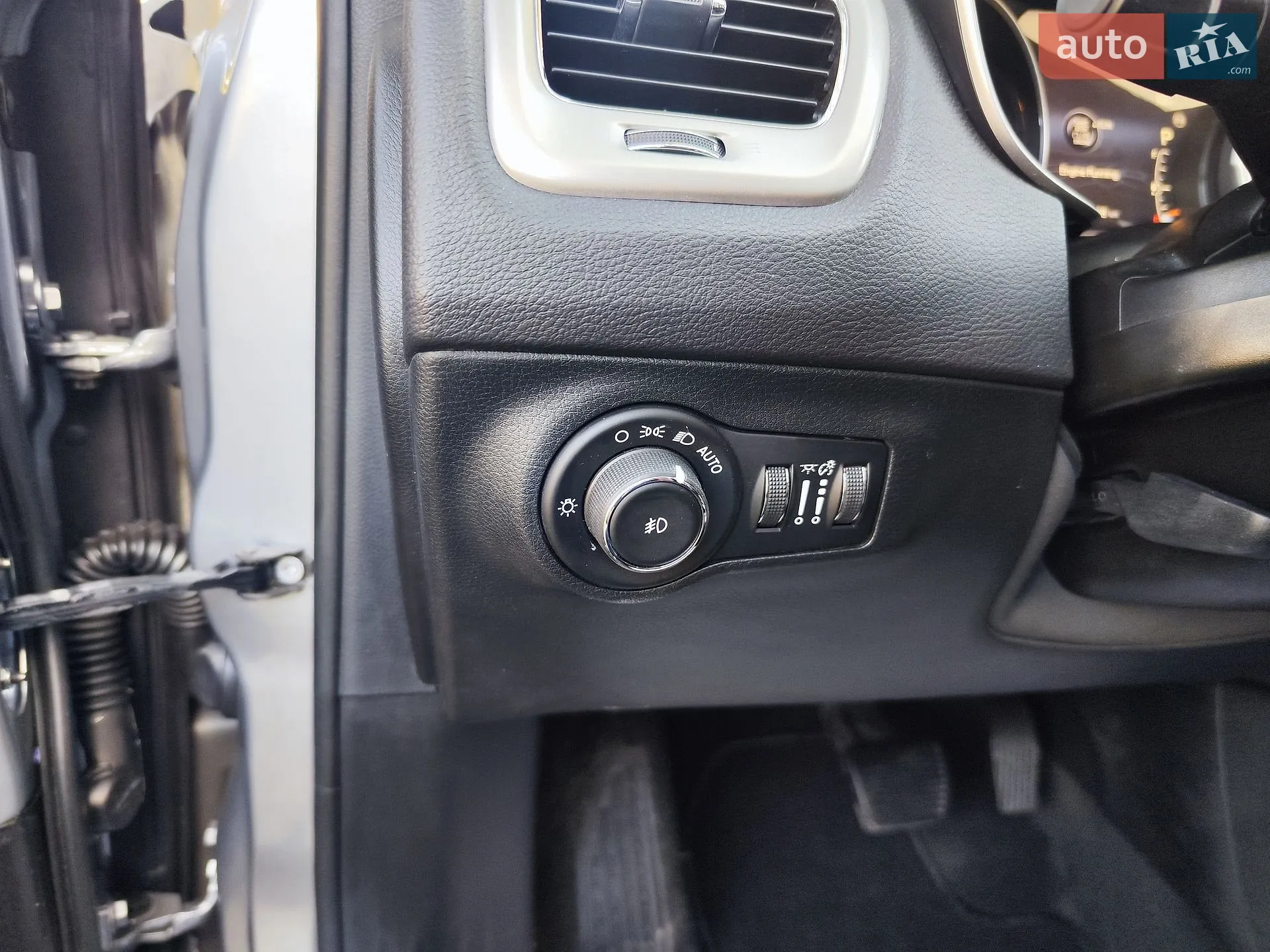 2018 Jeep Compass - мініатюра 33