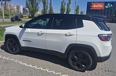 Внедорожник / Кроссовер Jeep Compass 2020 в Киеве