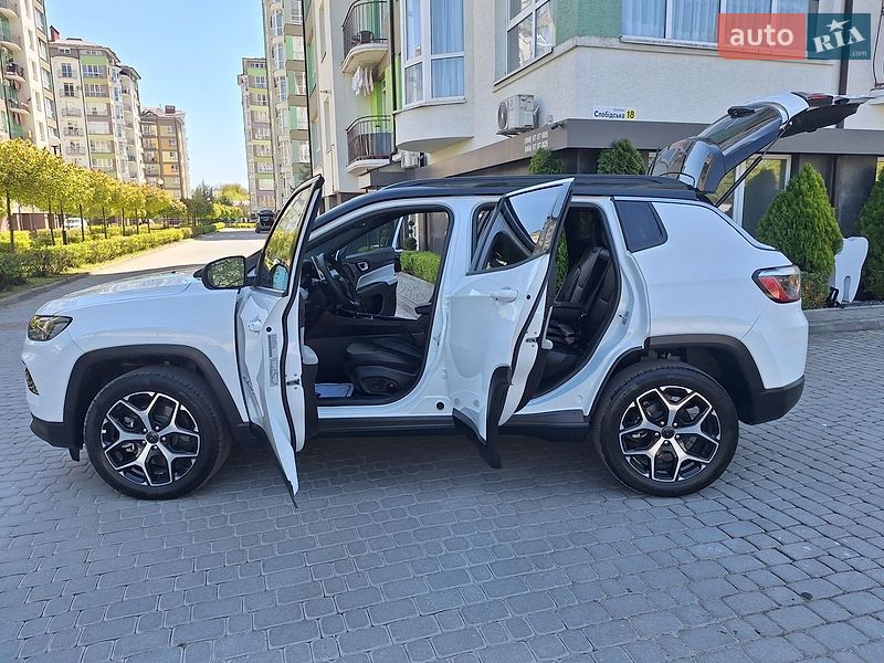 Внедорожник / Кроссовер Jeep Compass 2024 в Ивано-Франковске
