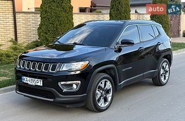 Внедорожник / Кроссовер Jeep Compass 2017 в Киеве