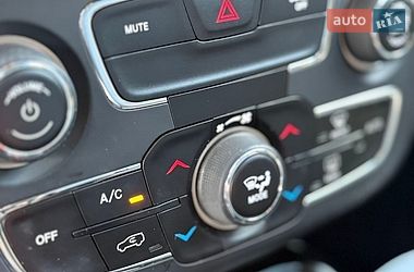 Внедорожник / Кроссовер Jeep Compass 2017 в Киеве