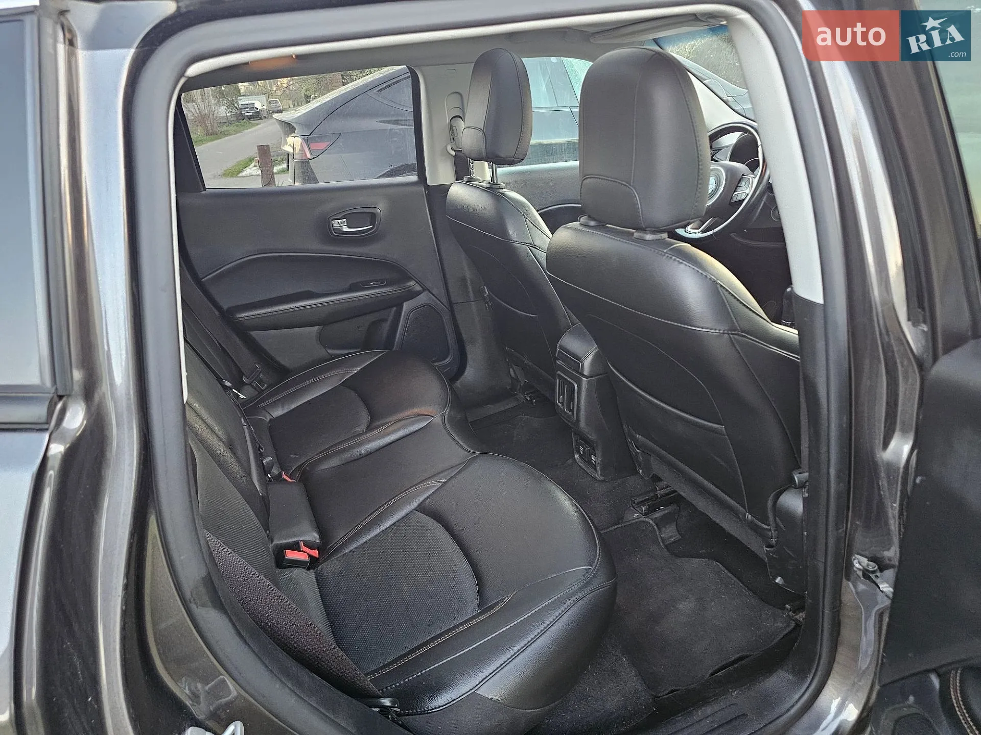 2019 Jeep Compass - мініатюра 15