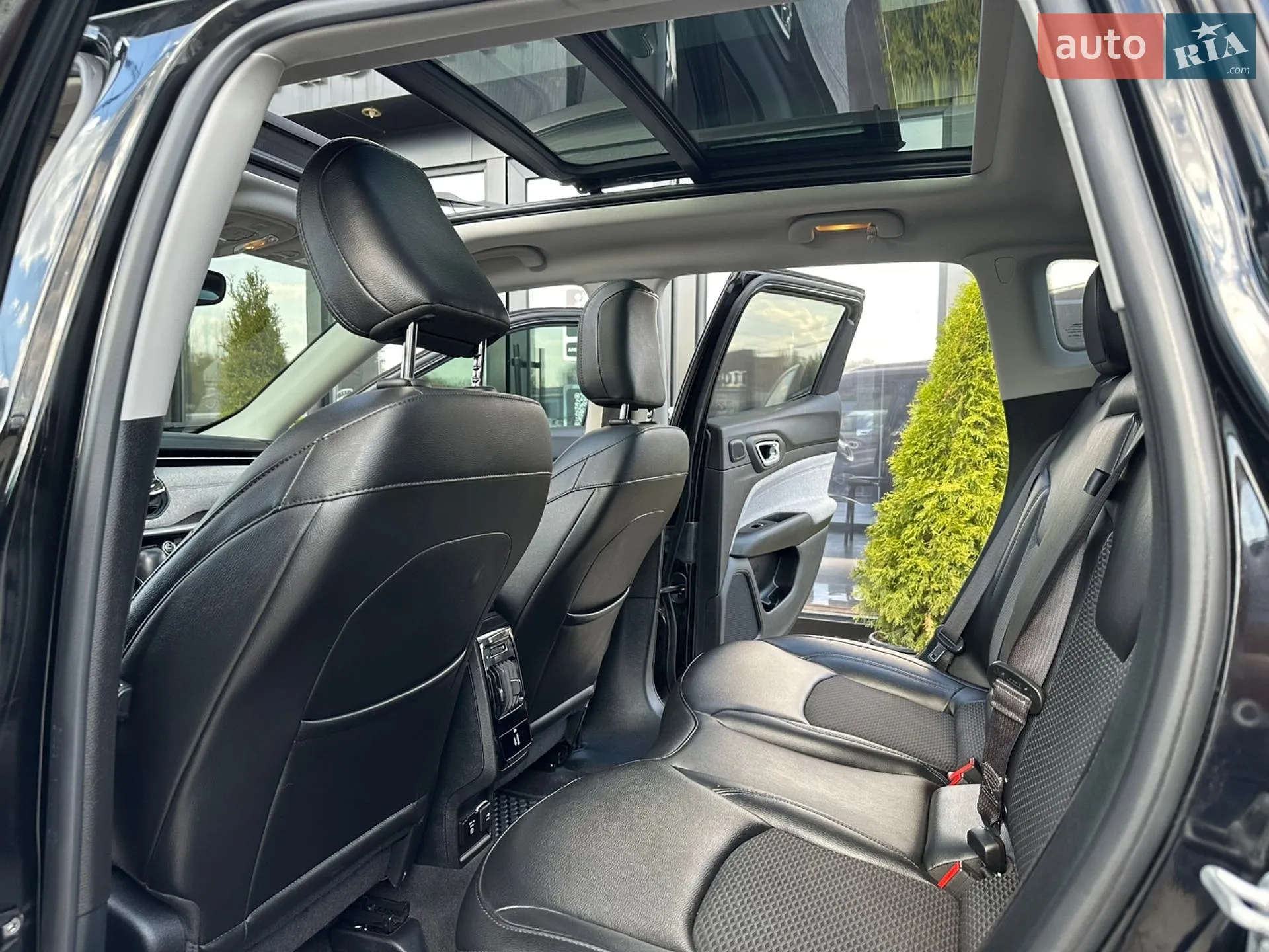 2022 Jeep Compass - мініатюра 18