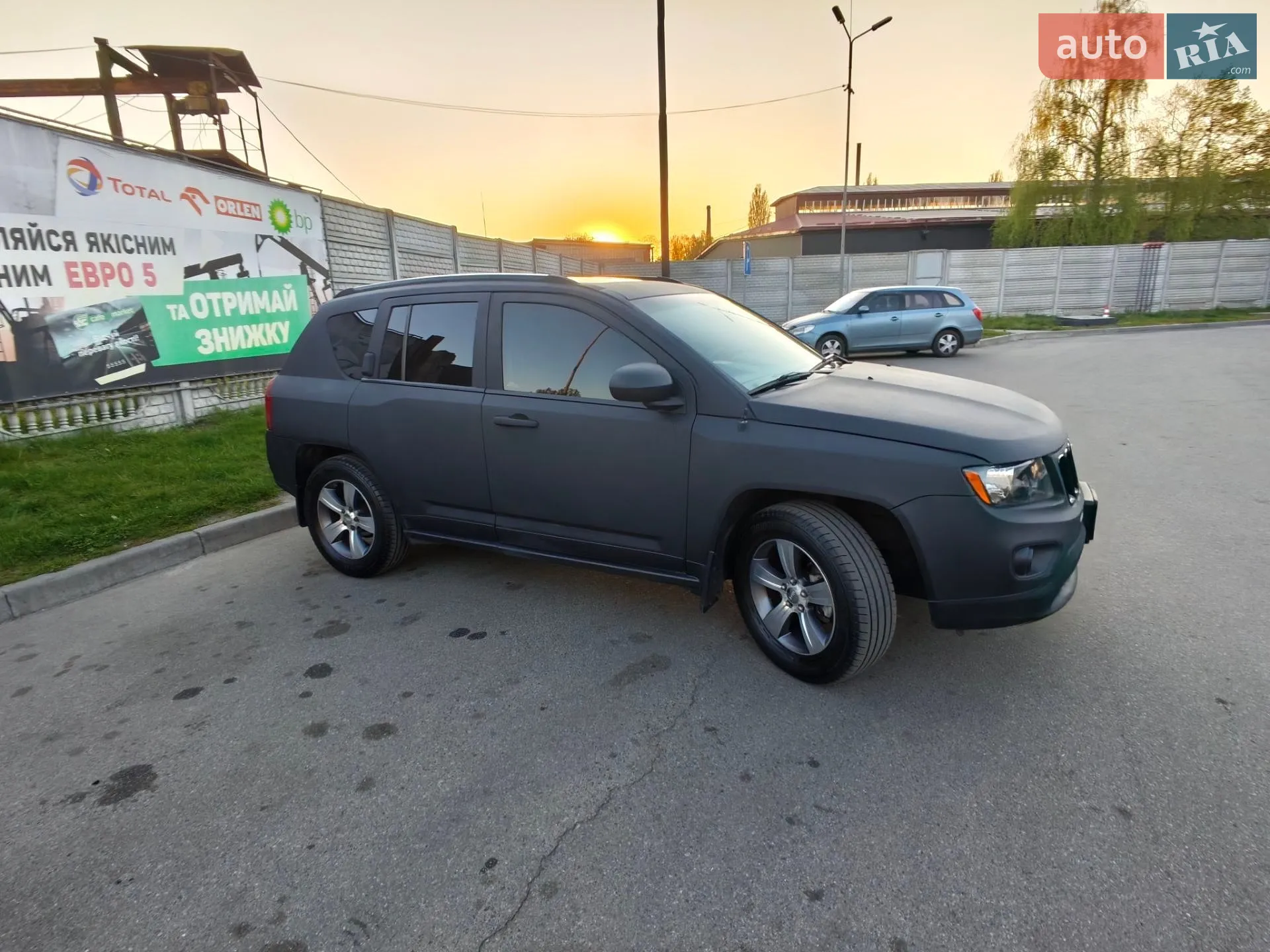 2016 Jeep Compass - мініатюра 3