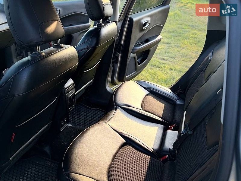 Внедорожник / Кроссовер Jeep Compass 2020 в Харькове