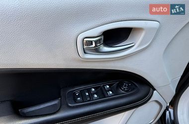 Внедорожник / Кроссовер Jeep Compass 2017 в Лубнах