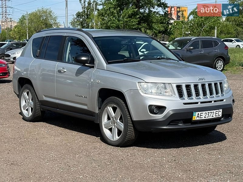 Позашляховик / Кросовер Jeep Compass 2011 в Києві