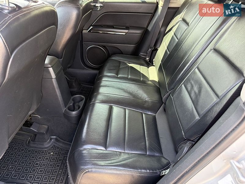 Позашляховик / Кросовер Jeep Compass 2011 в Києві