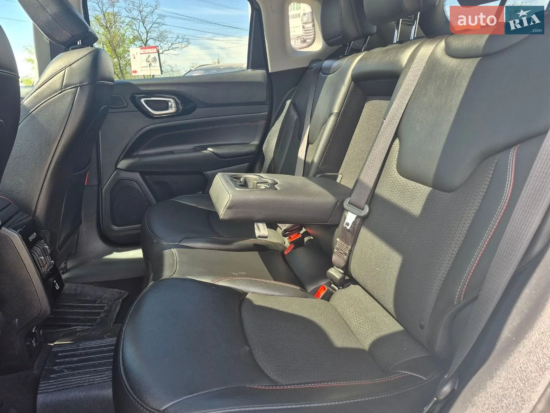 2021 Jeep Compass - мініатюра 12