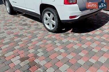 Внедорожник / Кроссовер Jeep Compass 2012 в Тячеве