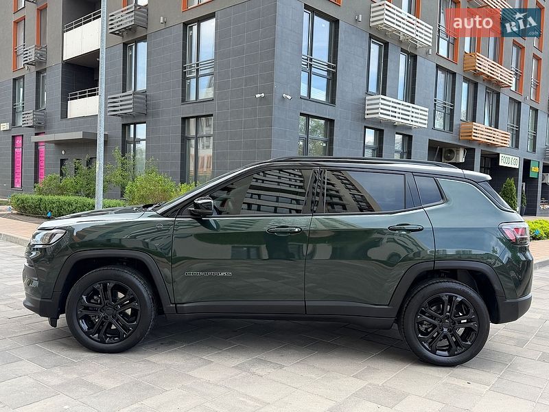 Внедорожник / Кроссовер Jeep Compass 2025 в Киеве