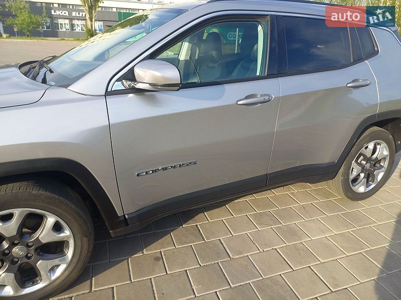 Внедорожник / Кроссовер Jeep Compass 2018 в Черкассах