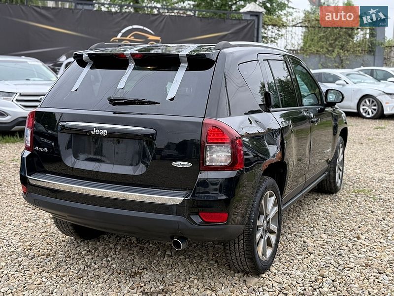 Внедорожник / Кроссовер Jeep Compass 2017 в Стрые