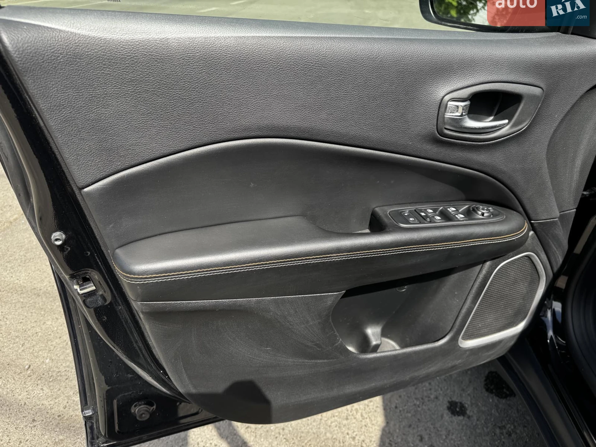 2017 Jeep Compass - мініатюра 23