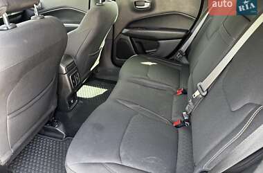 Внедорожник / Кроссовер Jeep Compass 2017 в Киеве