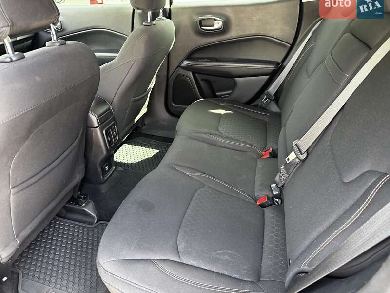 Внедорожник / Кроссовер Jeep Compass 2017 в Киеве