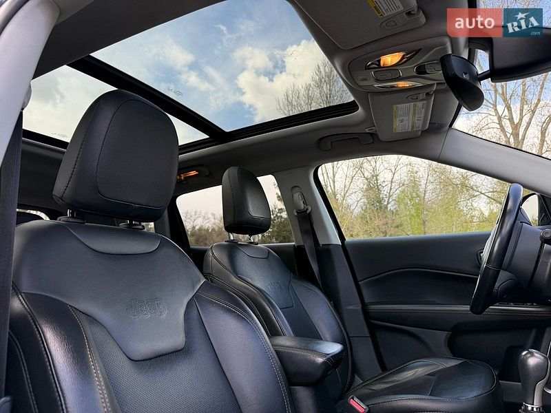 Позашляховик / Кросовер Jeep Compass 2019 в Києві