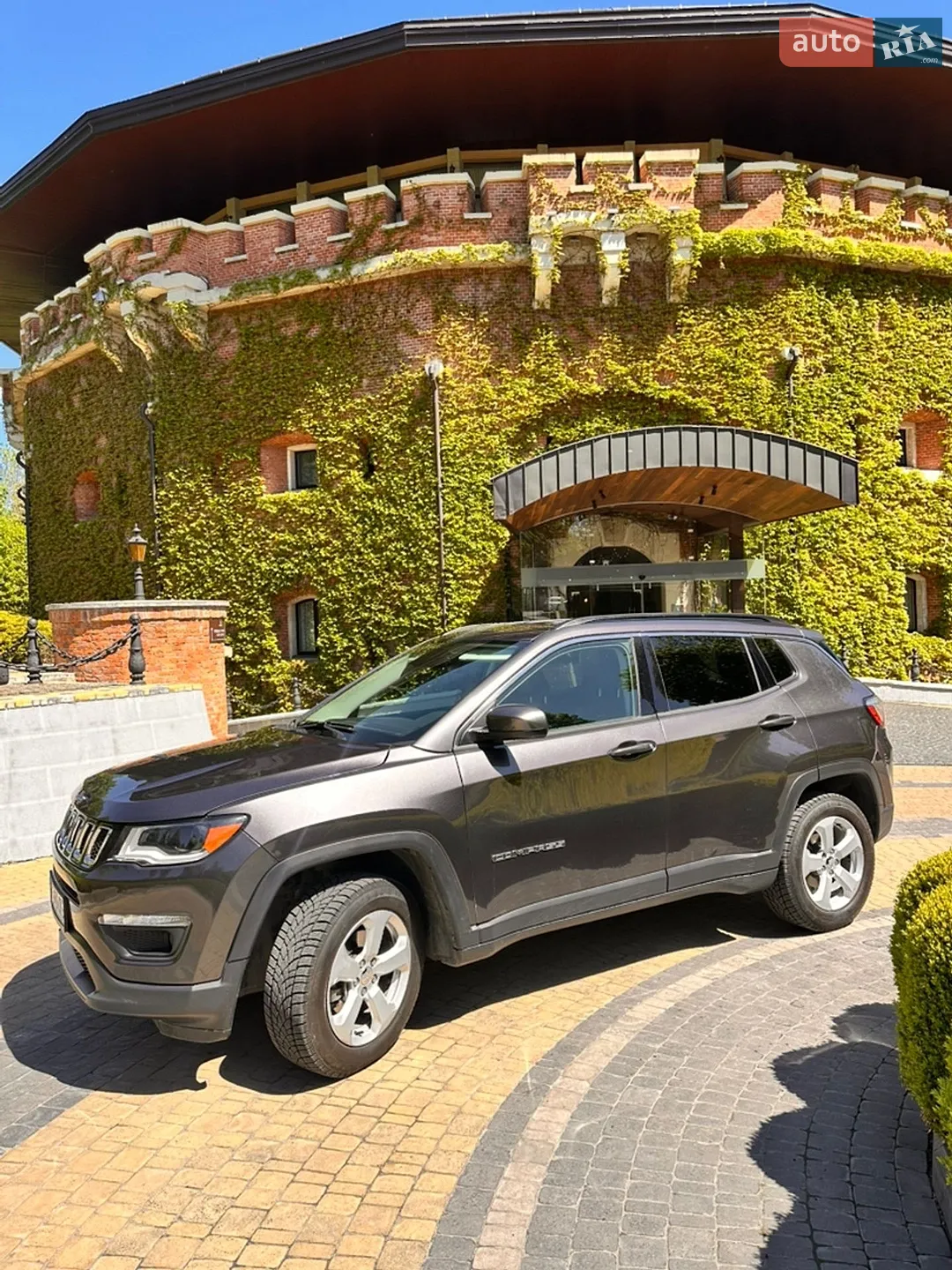 2020 Jeep Compass - мініатюра 3
