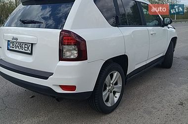 Внедорожник / Кроссовер Jeep Compass 2012 в Городне