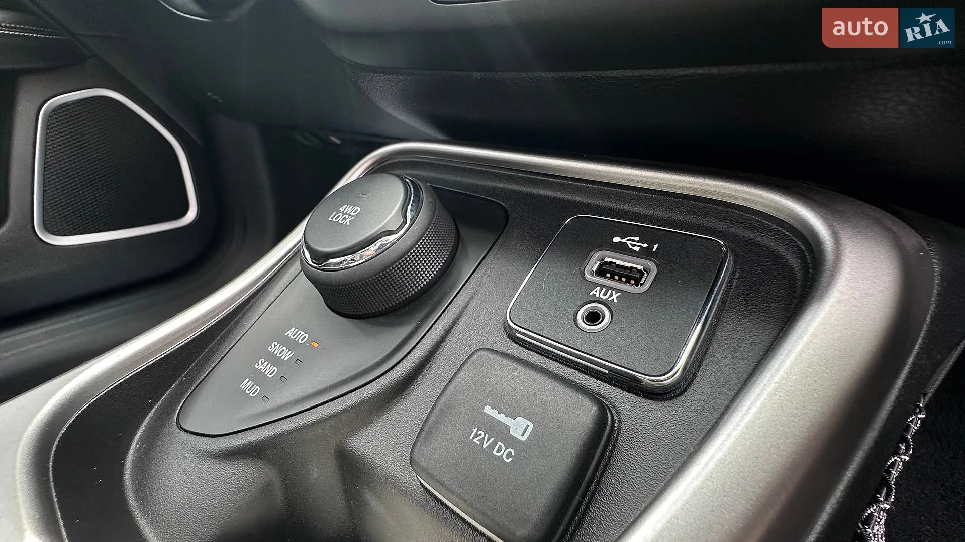 2019 Jeep Compass - мініатюра 25